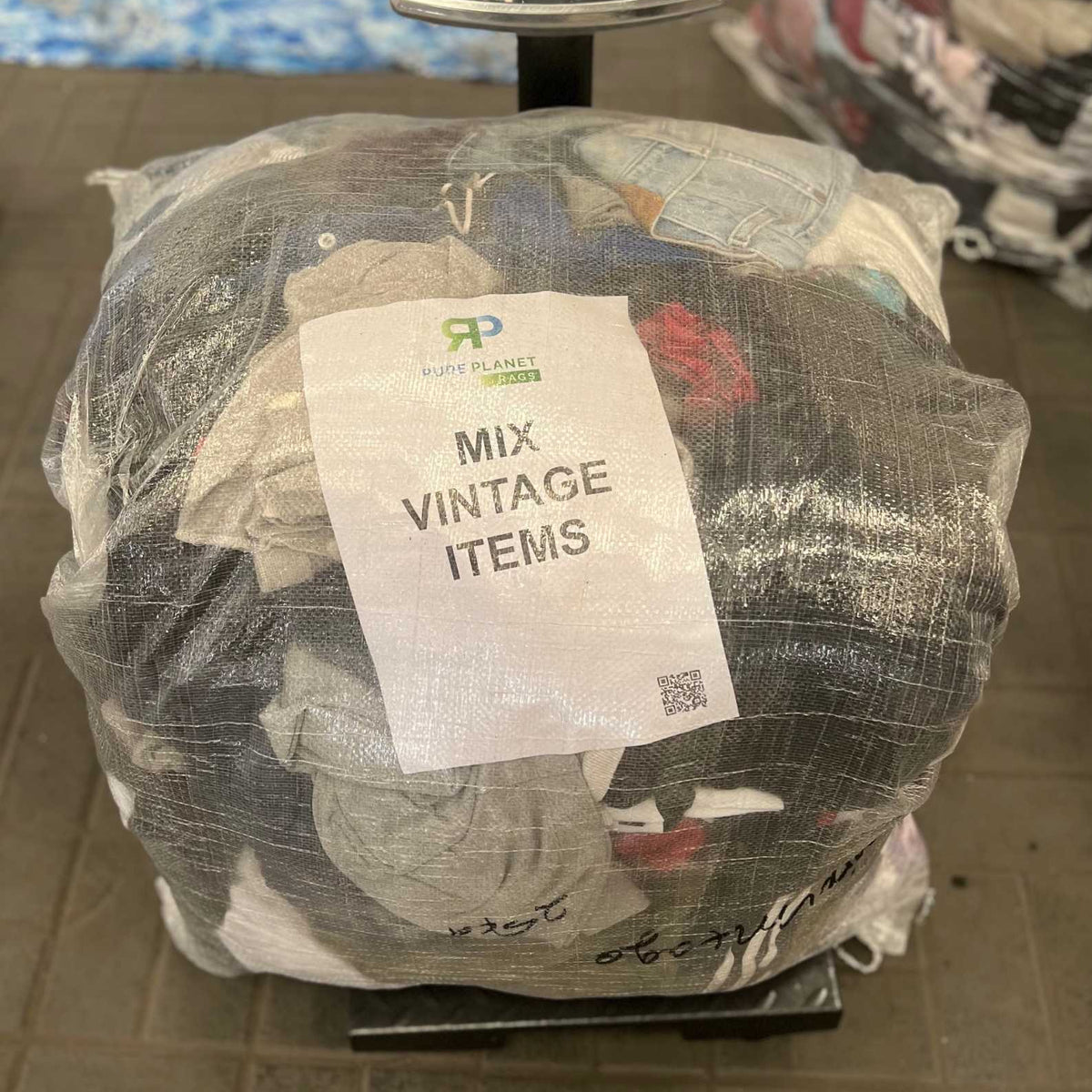 Mix Vintage Items 25kg Sack - - Image 3
