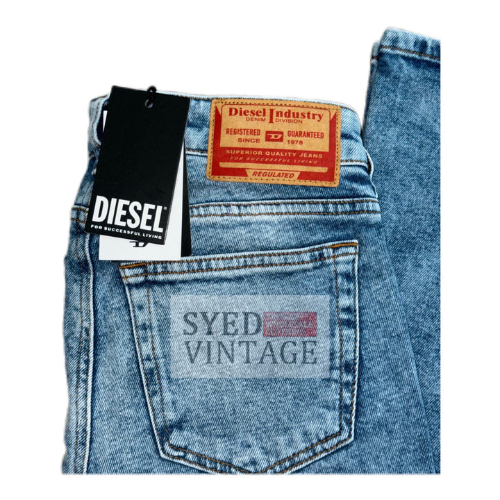 Brandneue Diesel-Jeans – Lagerbestand ab Werk