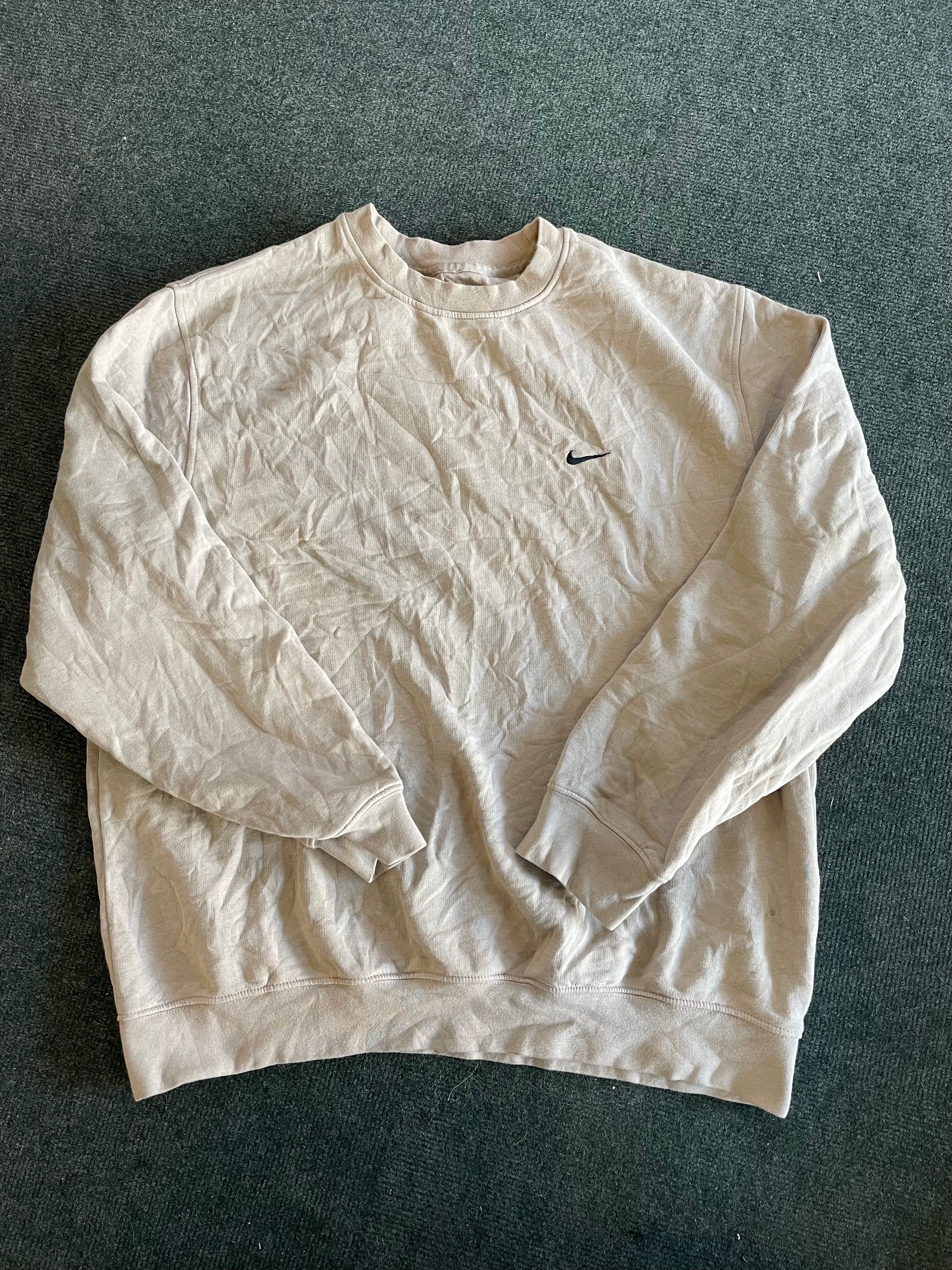 Branded NIKE Mix Round neck Hooded Sweatshirts 45kg Bale Syed