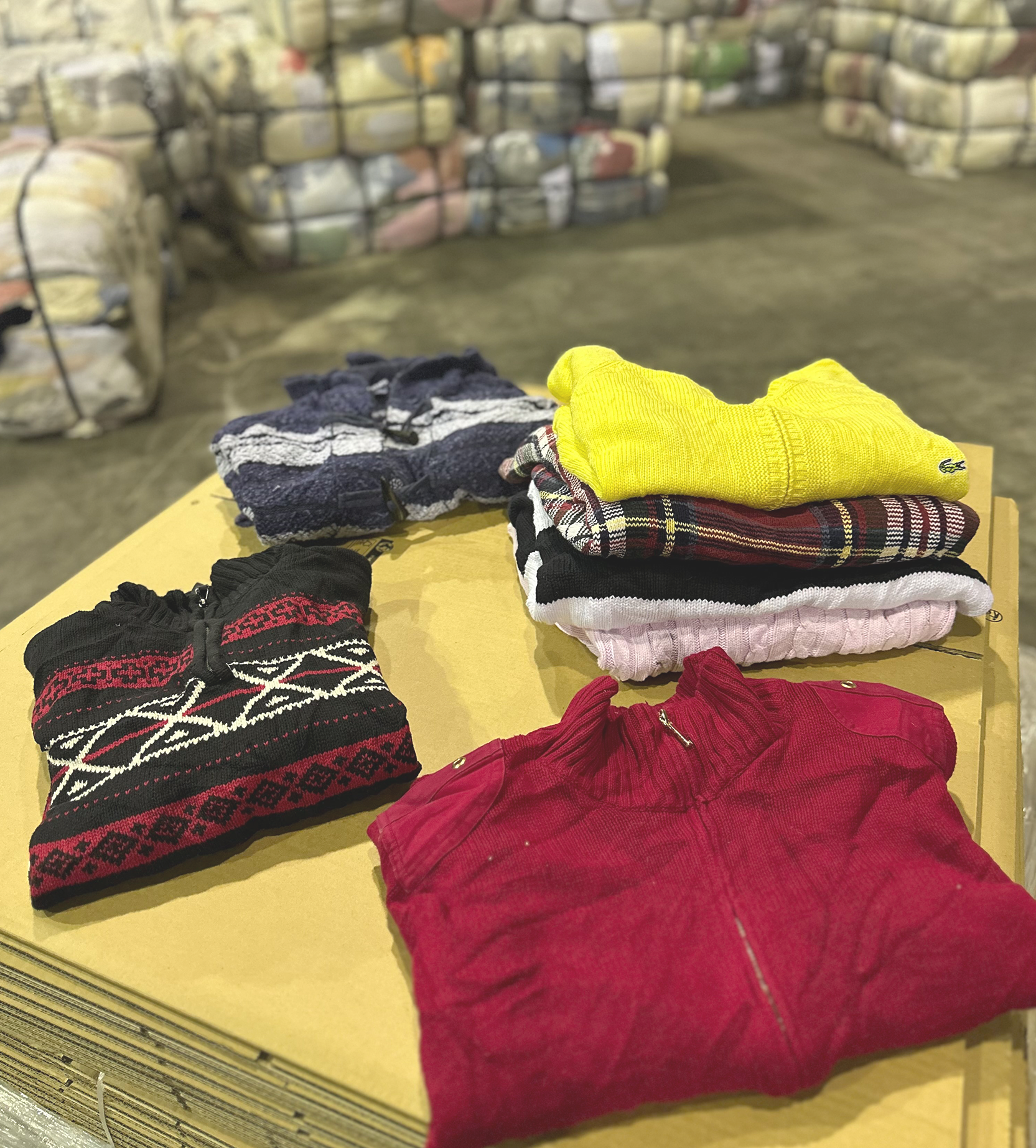 Branded Dyeing & Wash Sweaters Mix 45kg Bale