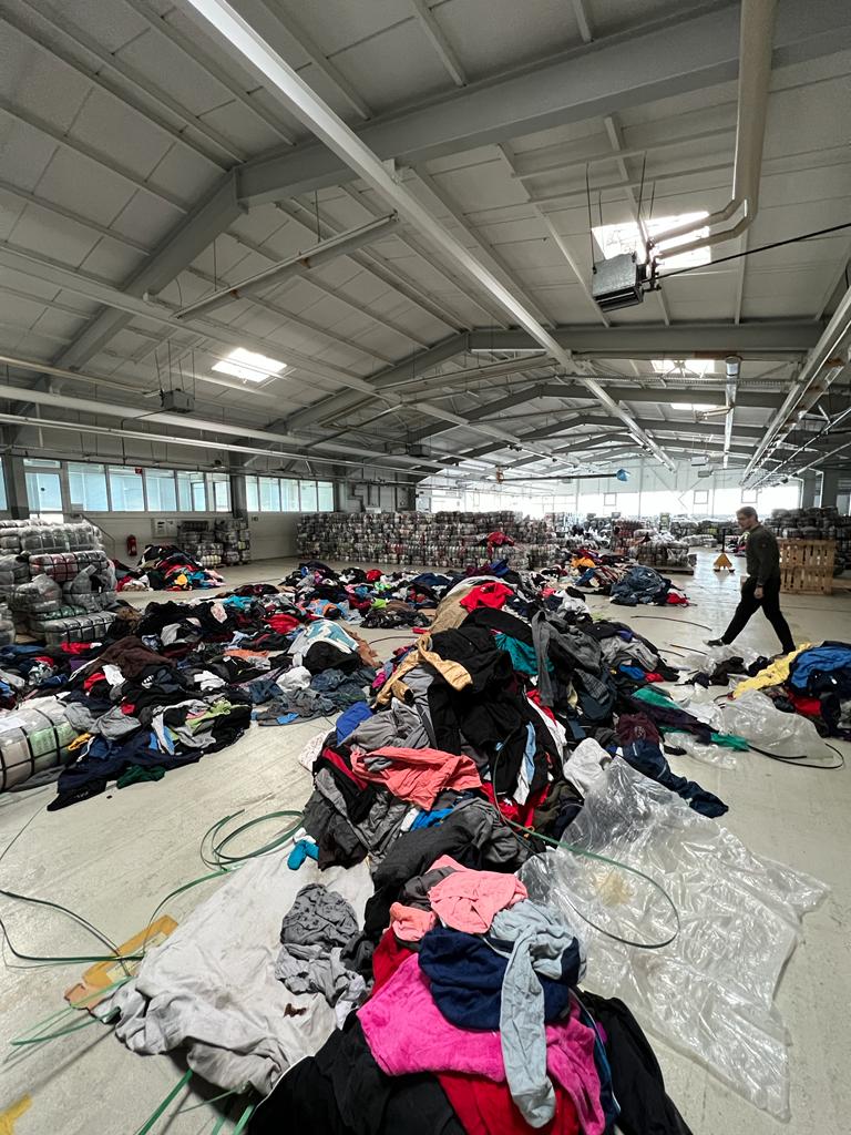 Mix Grade £0.50p per kg Clearance Sale (100kg Bundle) Non Refundable or Returnable